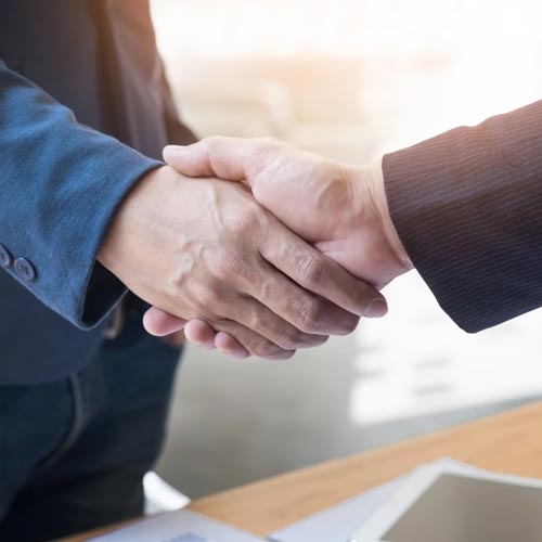 مدعو للتعاون